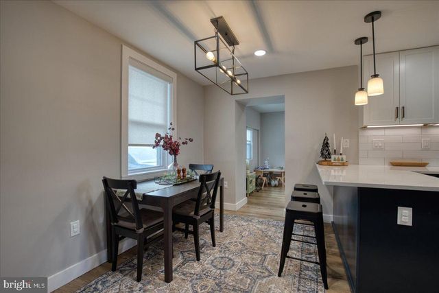 2323 S GILINGER RD, Lafayette Hill, PA 19444