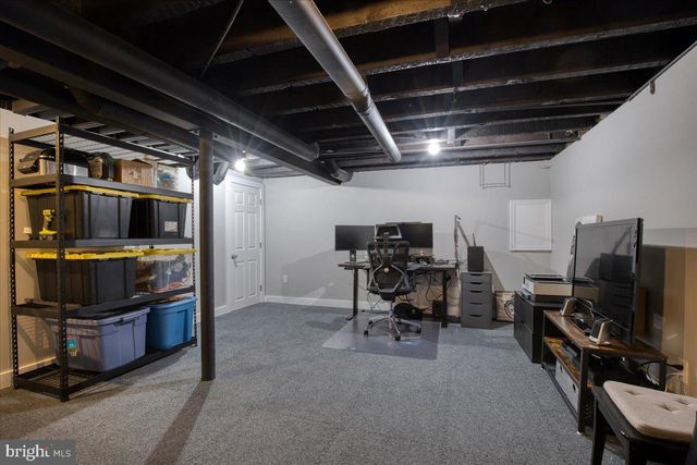 2323 S GILINGER RD, Lafayette Hill, PA 19444