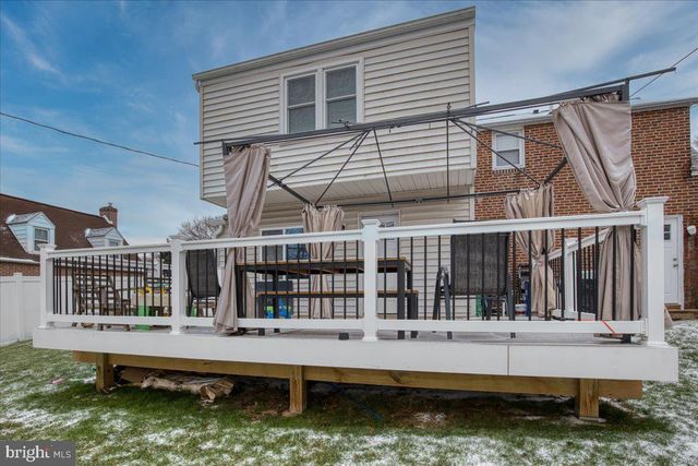 2323 S GILINGER RD, Lafayette Hill, PA 19444