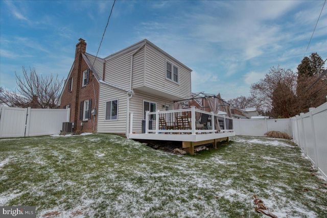 2323 S GILINGER RD, Lafayette Hill, PA 19444