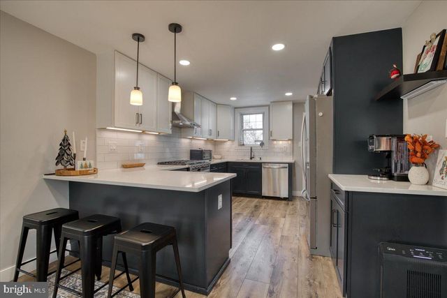 2323 S GILINGER RD, Lafayette Hill, PA 19444