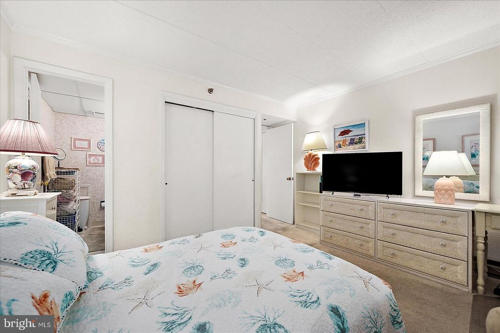 Image 19 of property listing at 5801 ATLANTIC AVE #608, Ocean City, MD 21842