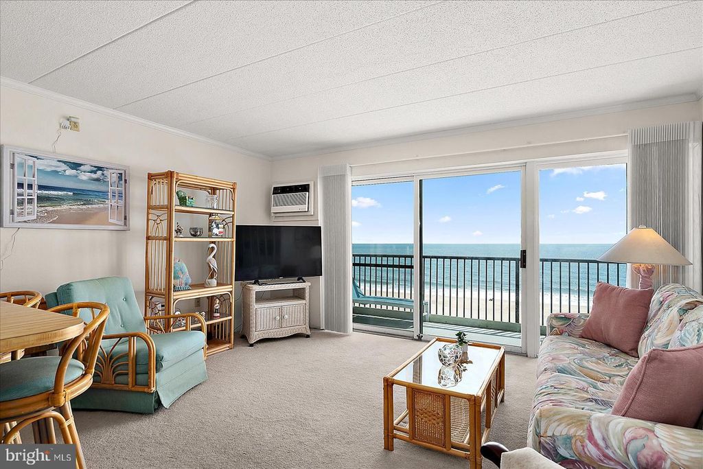 Image 3 of property listing at 5801 ATLANTIC AVE #608, Ocean City, MD 21842