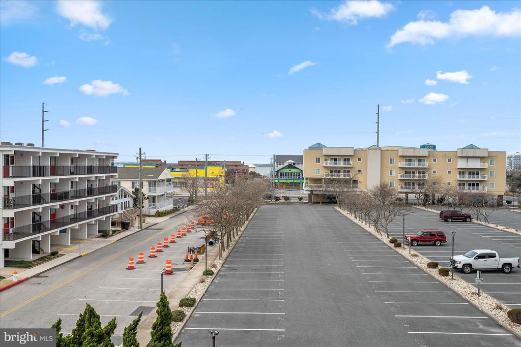 Image 30 of property listing at 5801 ATLANTIC AVE #608, Ocean City, MD 21842
