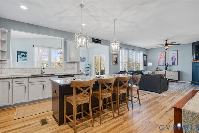 7213 Stafford Park Dr, Moseley, VA 23120