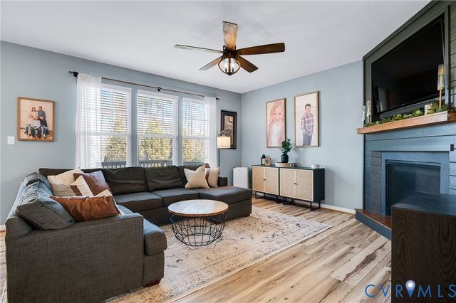 7213 Stafford Park Dr, Moseley, VA 23120