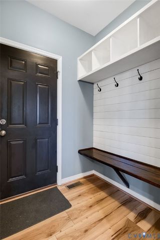 7213 Stafford Park Dr, Moseley, VA 23120