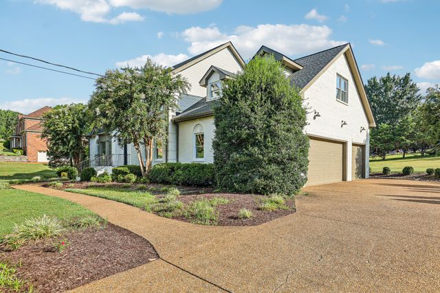 9316 Chesapeake Dr, Brentwood, TN 37027
