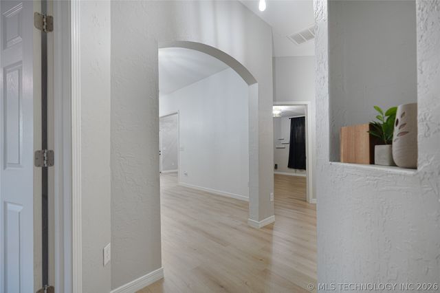 3309 E Irvington Street, Broken Arrow, OK 74014