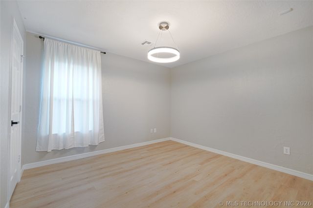 3309 E Irvington Street, Broken Arrow, OK 74014