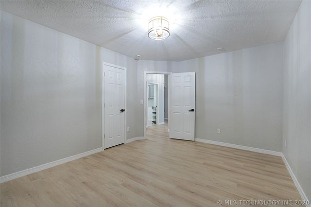 3309 E Irvington Street, Broken Arrow, OK 74014