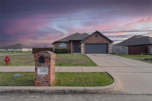 3309 E Irvington Street, Broken Arrow, OK 74014