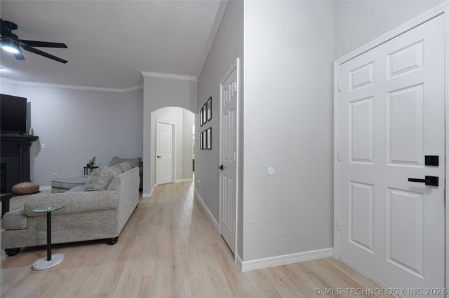 3309 E Irvington Street, Broken Arrow, OK 74014