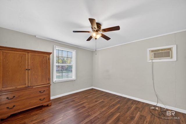 18635 Florida Street, Robertsdale, AL 36567