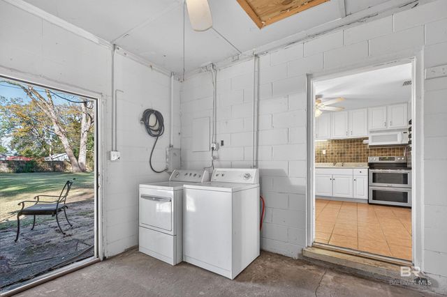 18635 Florida Street, Robertsdale, AL 36567