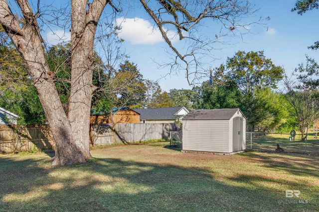 18635 Florida Street, Robertsdale, AL 36567