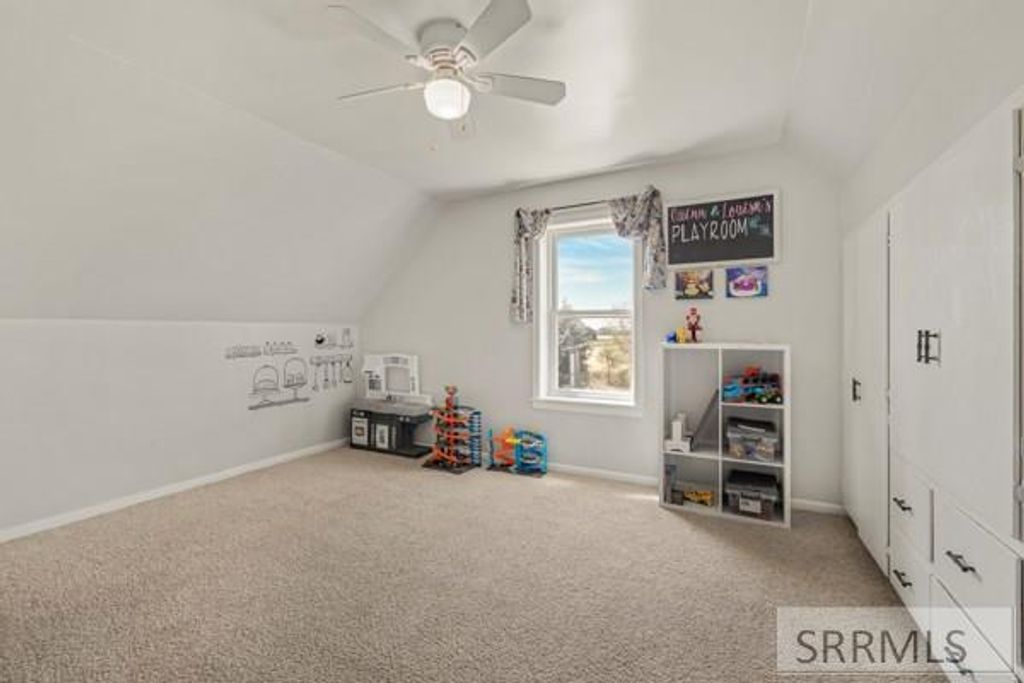 Image 14 of property listing at 3347 E 100 N, Rigby, ID 83422