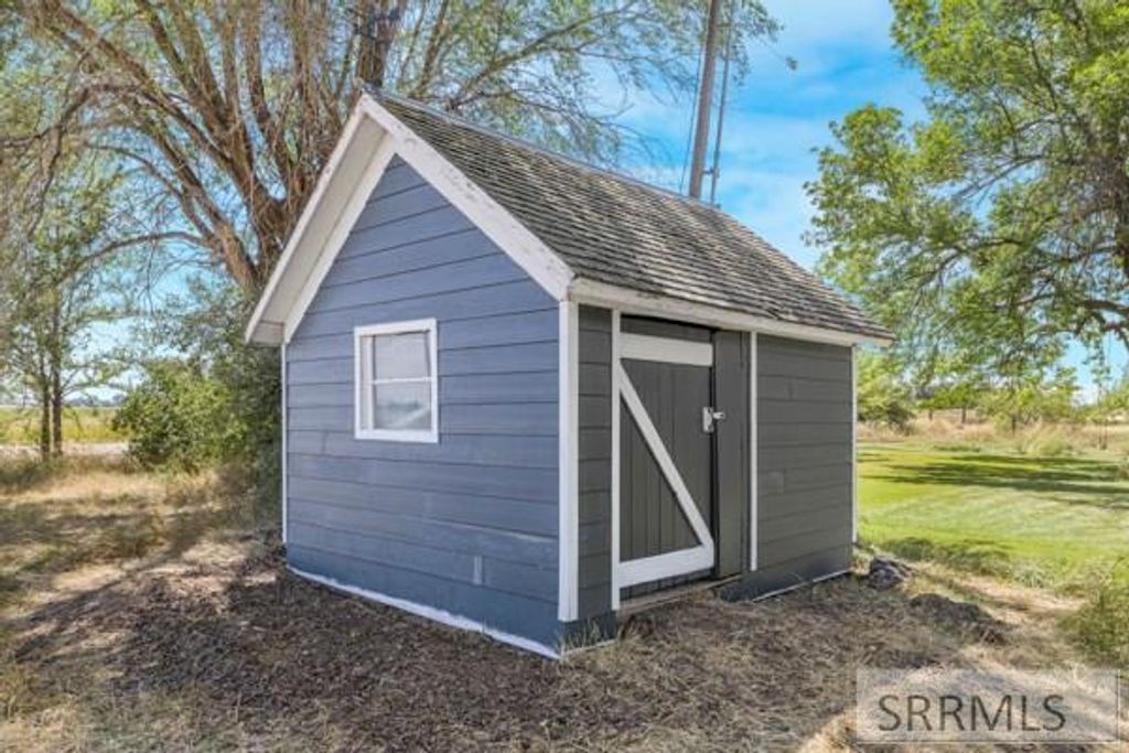 Image 22 of property listing at 3347 E 100 N, Rigby, ID 83422