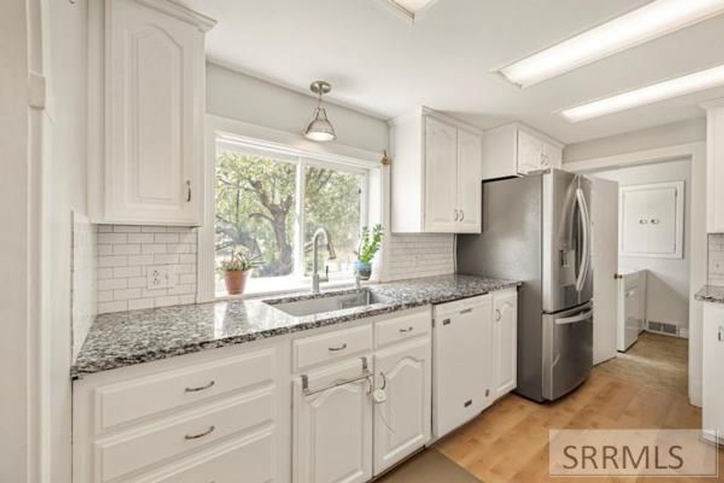 Image 4 of property listing at 3347 E 100 N, Rigby, ID 83422