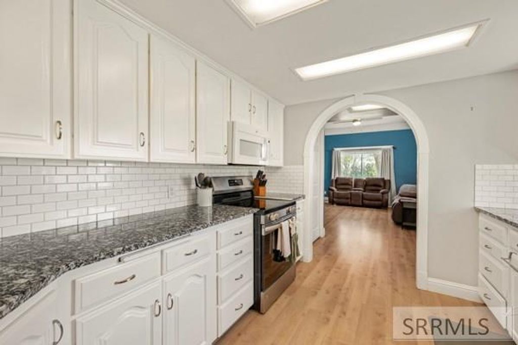 Image 5 of property listing at 3347 E 100 N, Rigby, ID 83422