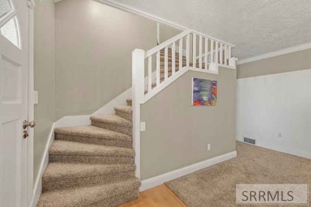 Image 8 of property listing at 3347 E 100 N, Rigby, ID 83422