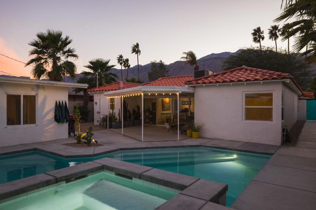 748 N Calle Rolph, Palm Springs, CA 92262