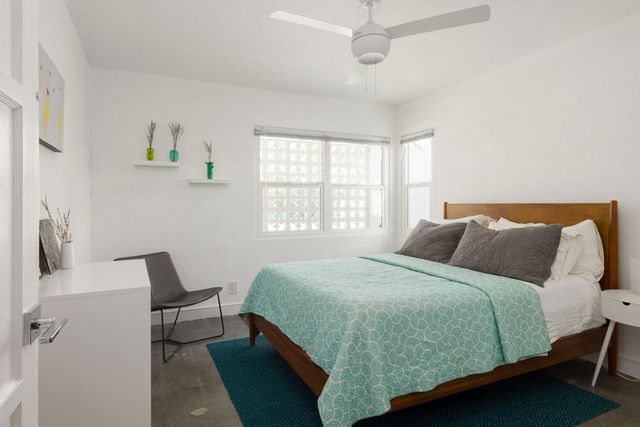 748 N Calle Rolph, Palm Springs, CA 92262