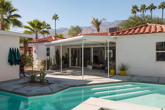 748 N Calle Rolph, Palm Springs, CA 92262