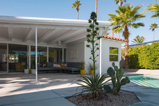 748 N Calle Rolph, Palm Springs, CA 92262