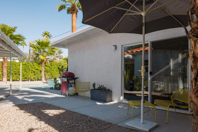 748 N Calle Rolph, Palm Springs, CA 92262