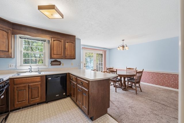506 Wellman Ave 506, Chelmsford, MA 01863