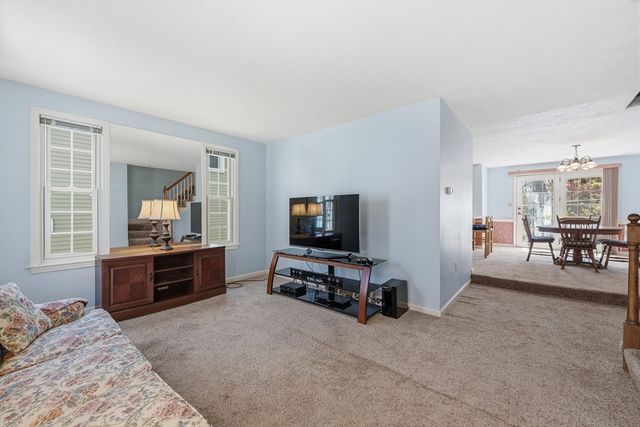 506 Wellman Ave 506, Chelmsford, MA 01863