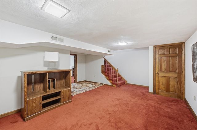 506 Wellman Ave 506, Chelmsford, MA 01863
