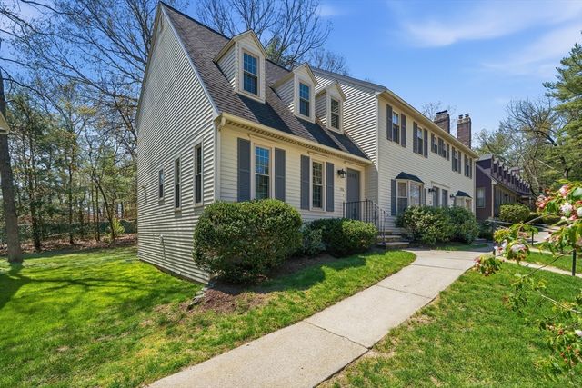 506 Wellman Ave 506, Chelmsford, MA 01863