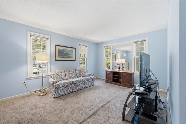 506 Wellman Ave 506, Chelmsford, MA 01863