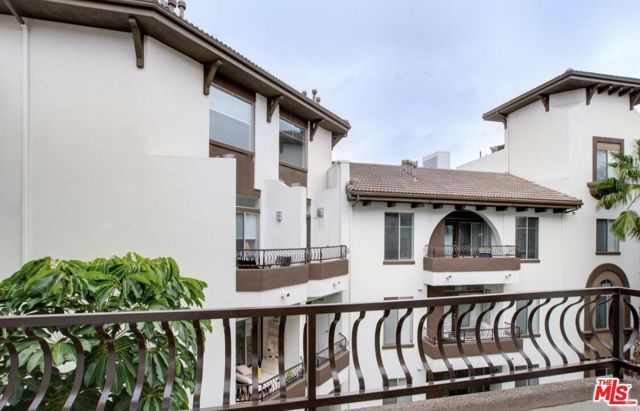 6280 W 3rd Street 4-409, Los Angeles, CA 90036