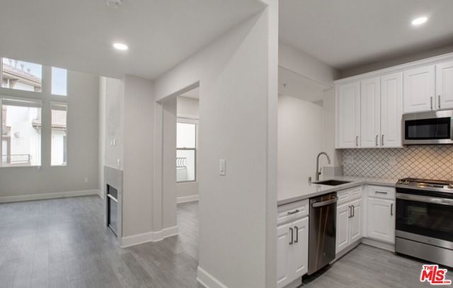 6280 W 3rd Street 4-409, Los Angeles, CA 90036