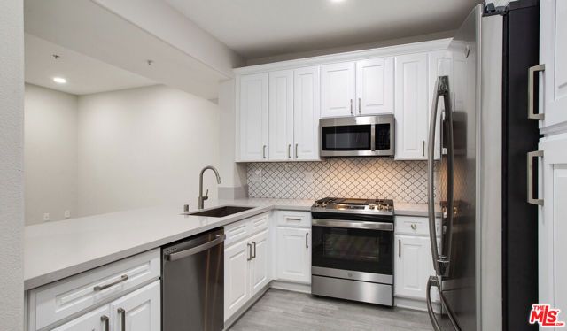 6280 W 3rd Street 4-409, Los Angeles, CA 90036