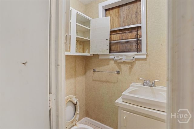 630 E 40th Street, Savannah, GA 31401