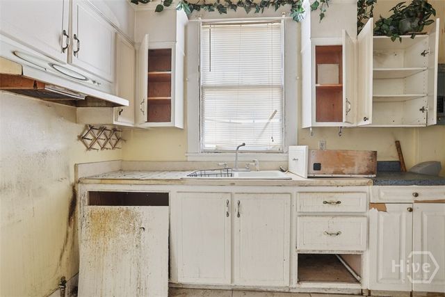 630 E 40th Street, Savannah, GA 31401