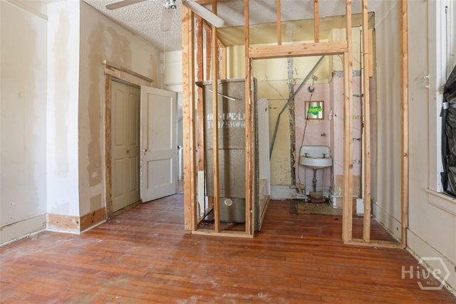 630 E 40th Street, Savannah, GA 31401