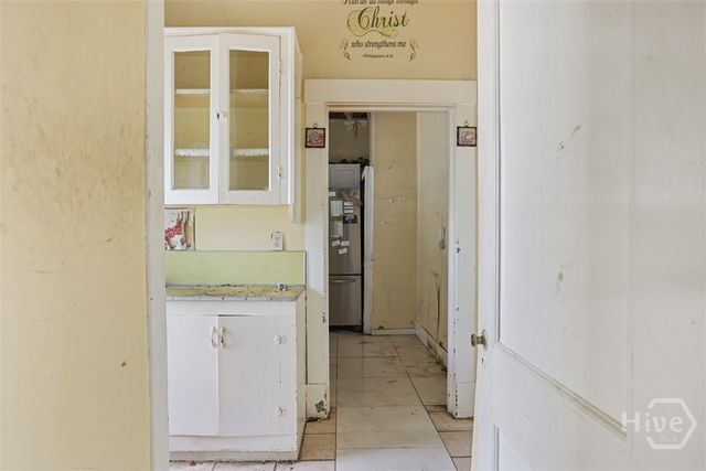 630 E 40th Street, Savannah, GA 31401