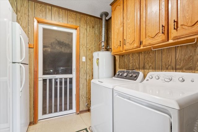 109 Hilltop Street, Riesel, TX 76682