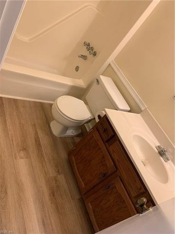 4941 Cliffony DR, Virginia Beach, VA 23464