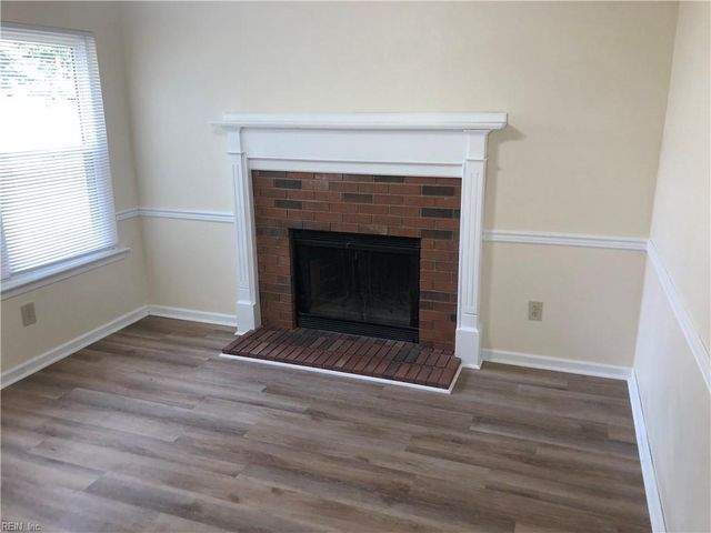 4941 Cliffony DR, Virginia Beach, VA 23464