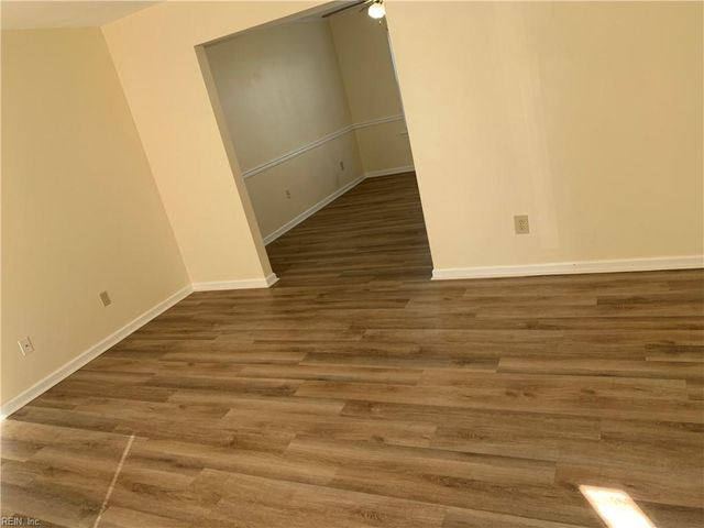 4941 Cliffony DR, Virginia Beach, VA 23464