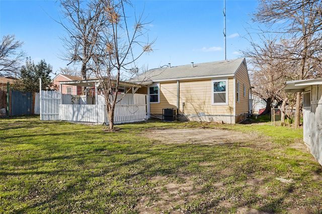4220 Ramey Avenue, Fort Worth, TX 76105