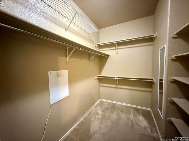 8018 Grissom Crst, San Antonio, TX 78251