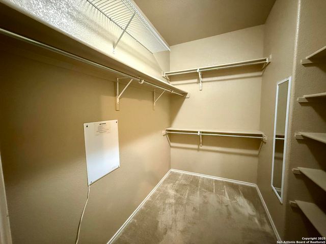 8018 Grissom Crst, San Antonio, TX 78251