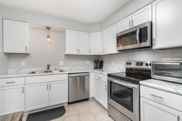 7859 85th Court N, Brooklyn Park, MN 55445